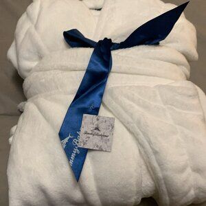 TOMMY BAHAMA PLUSH ROBE (IN PACKAGE)